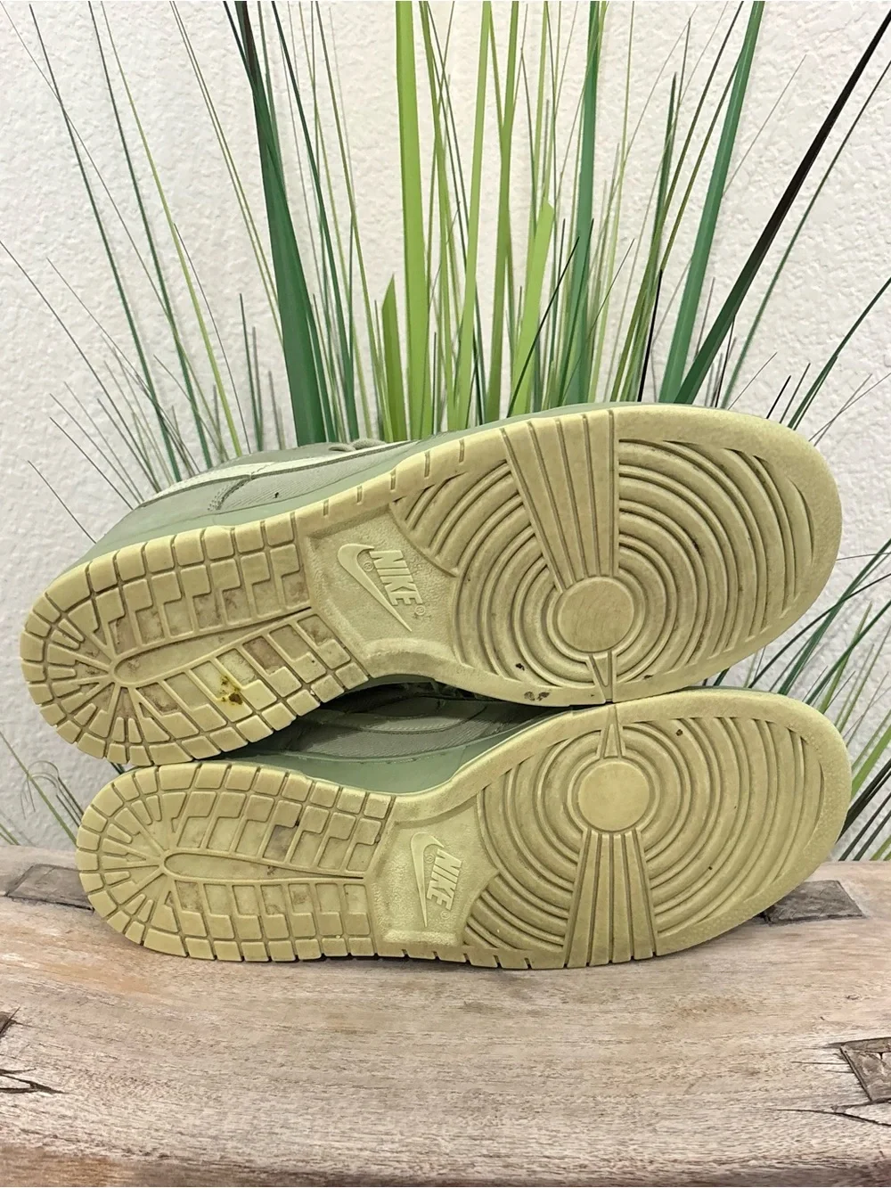 Nike Dunk Low Retro Premium Oil Green